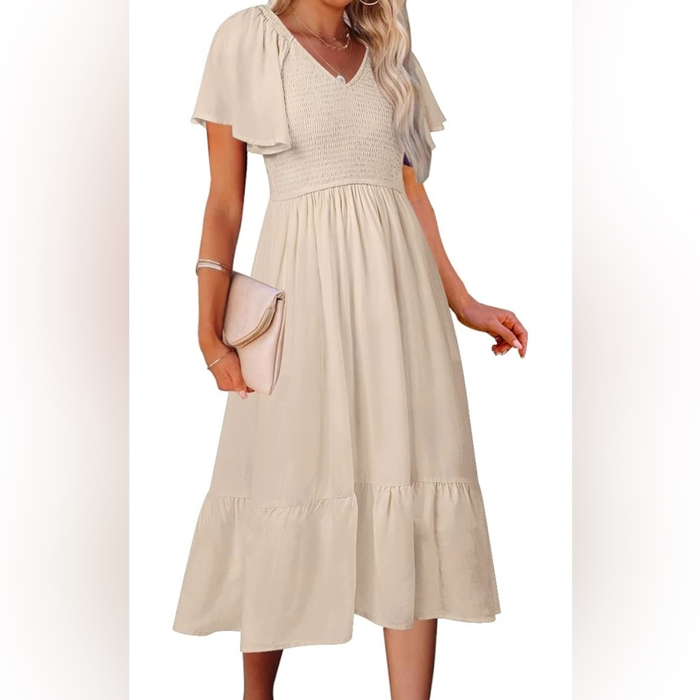 BNWT •• Cream dress
